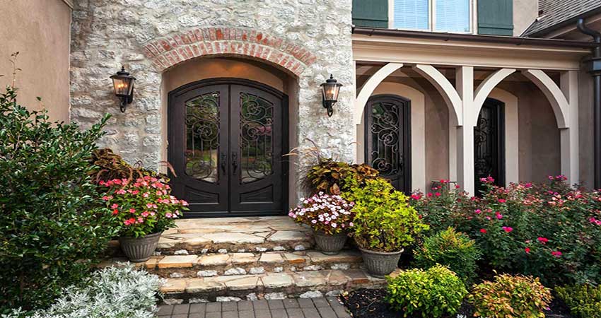 How Can We Choose Wrought Iron Doors And Gates?